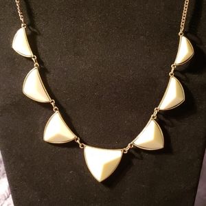 S🌷LE! 3/$10. Deco Modern Cream Acrylic Necklace